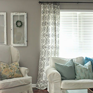 Mid Green and White Blinds